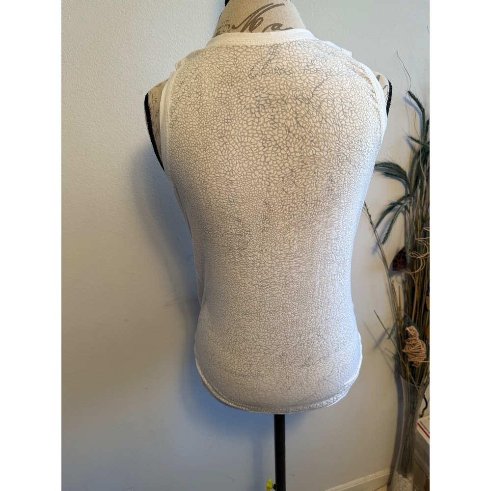 Lululemon White Sleeveless Tank Top Activewear Twist Front Athletic Yoga
